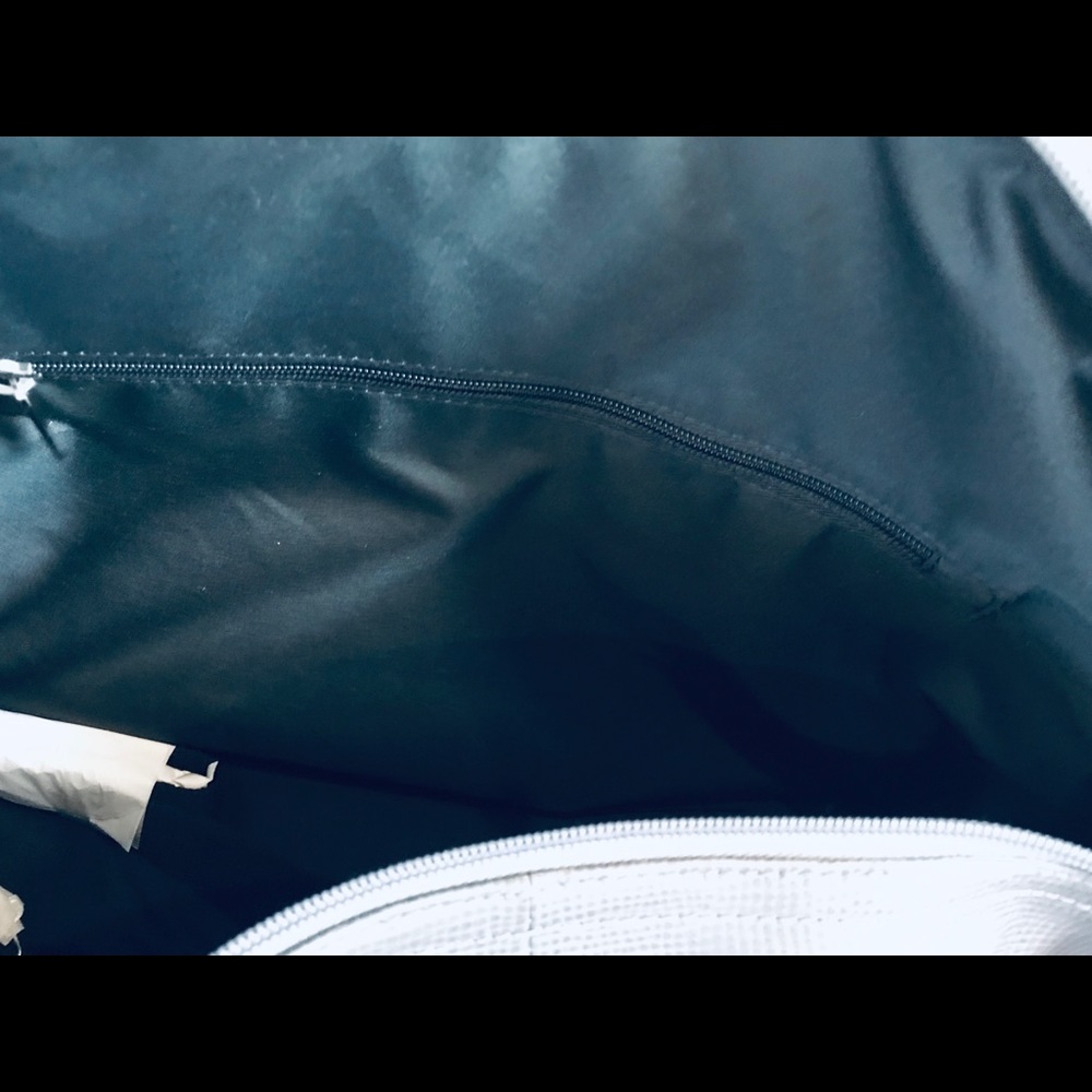 Fossil Large Gray Duffel Bag - Picture 5 of 5